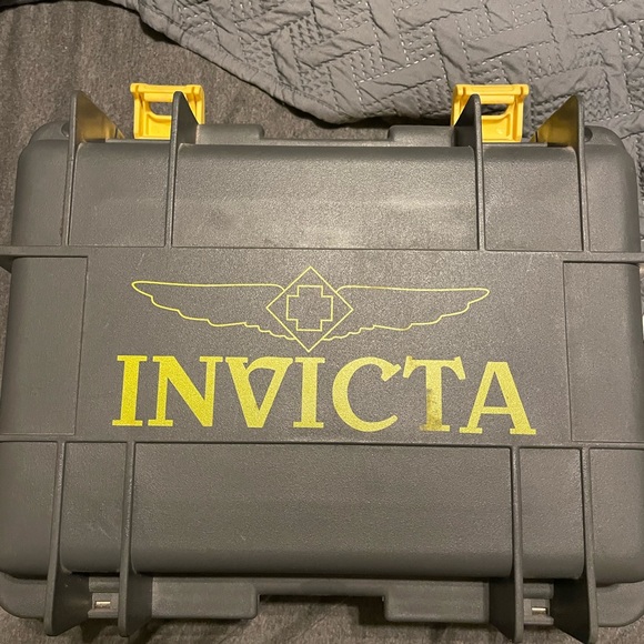 Invicta 8-slot Dive case - Picture 4 of 4